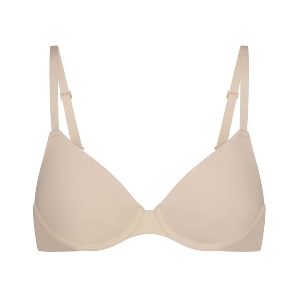 SKIMS NWT Fits Everybody T-Shirt Bra in Color Sand; Size 34C